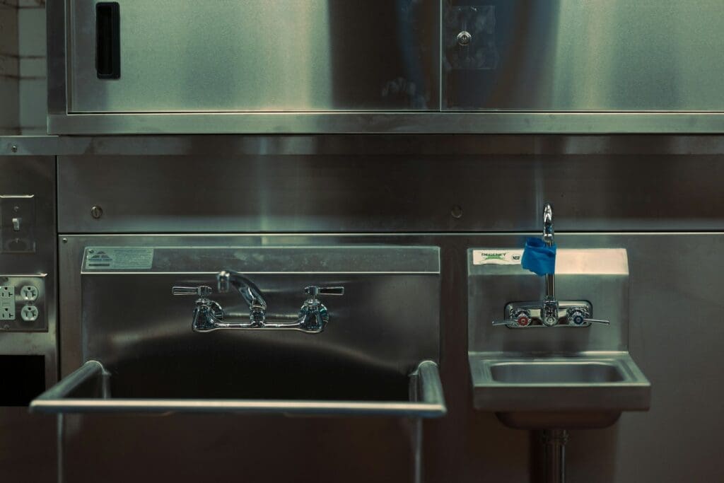 Las Vegas plumbing service cleaning restaurant kitchen sink and drain system